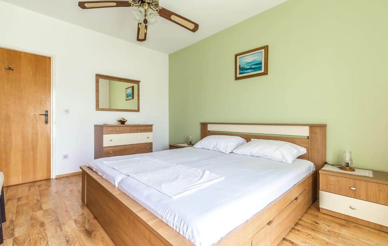 Milo Apartment Porec Exterior photo