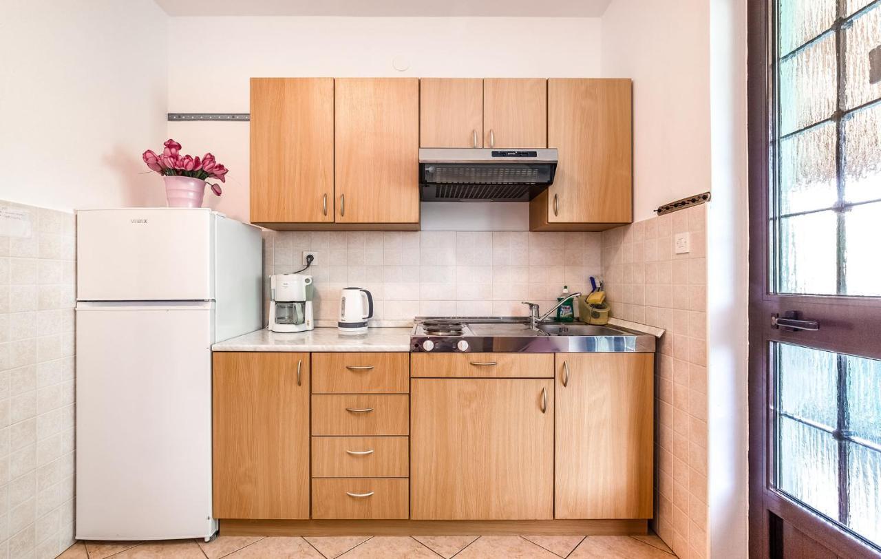 Milo Apartment Porec Exterior photo